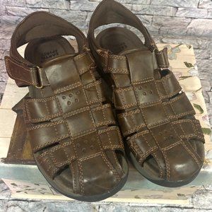 Earth Spirit Brown Faux Leather Sandals Men's Size 8 Outdoor Casual Footwear